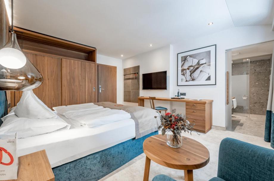 Superior Hotel Edelweiss - 2