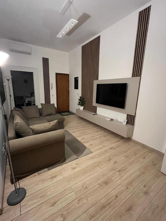 Marina House - 5