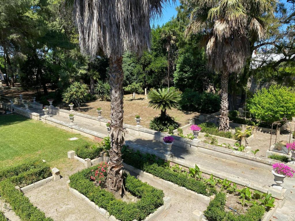 Palazzo de Carlo e il parco dei 7 pozzi - 2