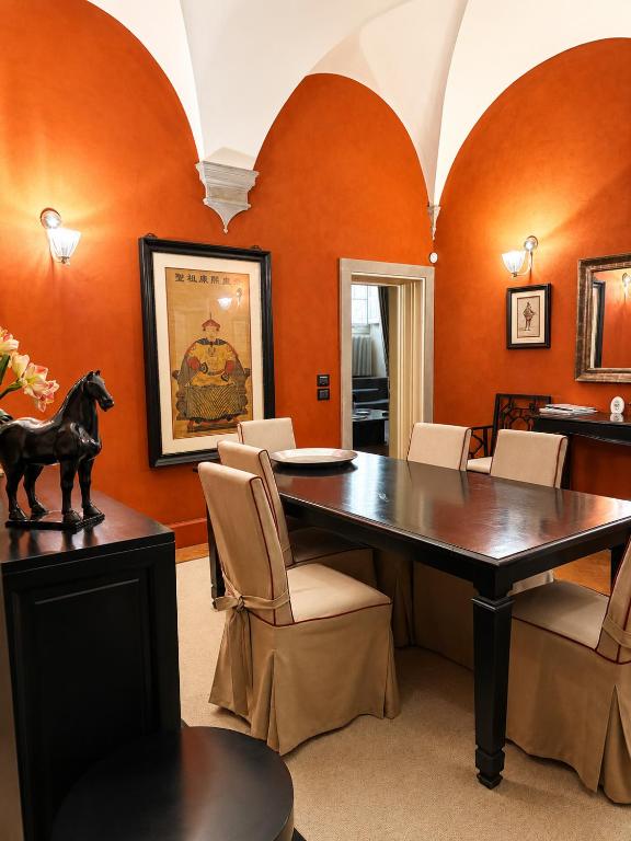 Luxury frescoed apartment in the center - 4
