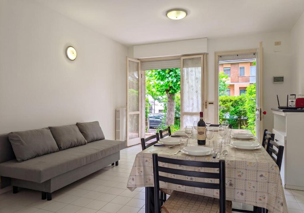 -Cortile privato- 2 min dal mare WiFi AC - 3