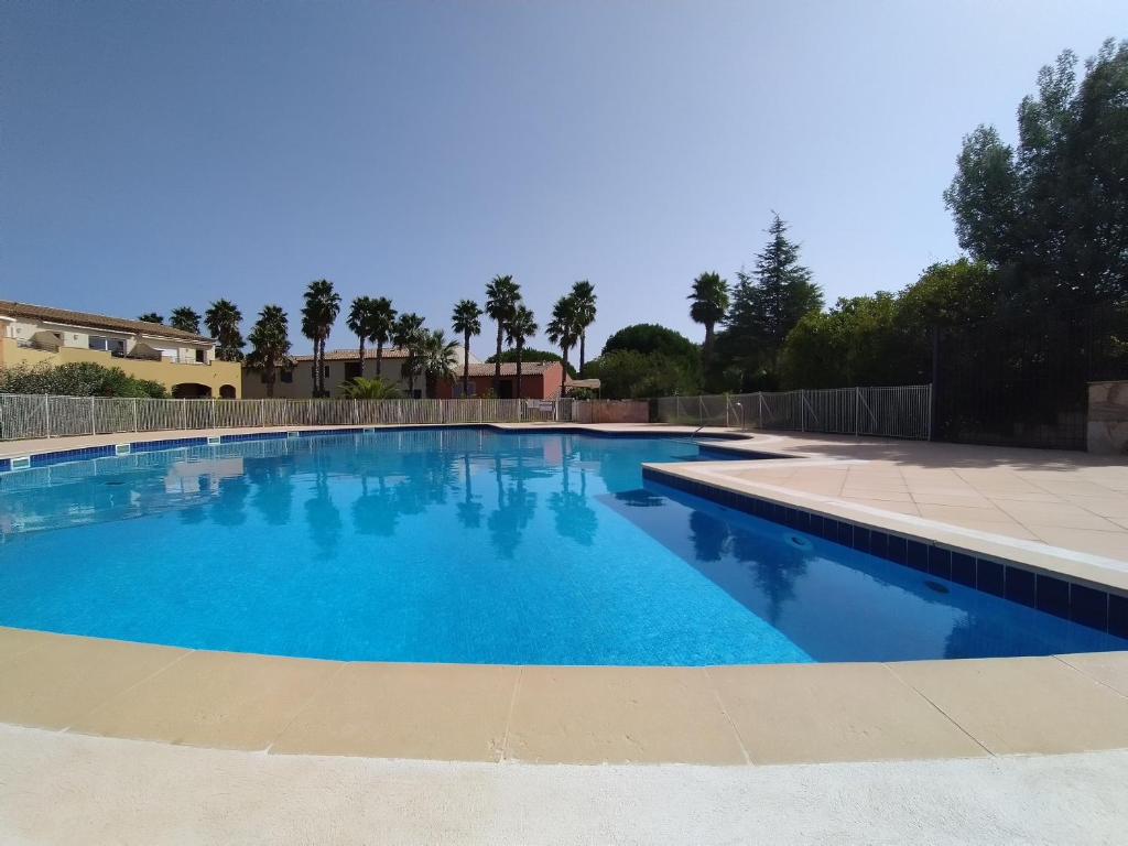 Bel appartement pour 6 personnes dans résidence avec piscine 500 m plage - 1