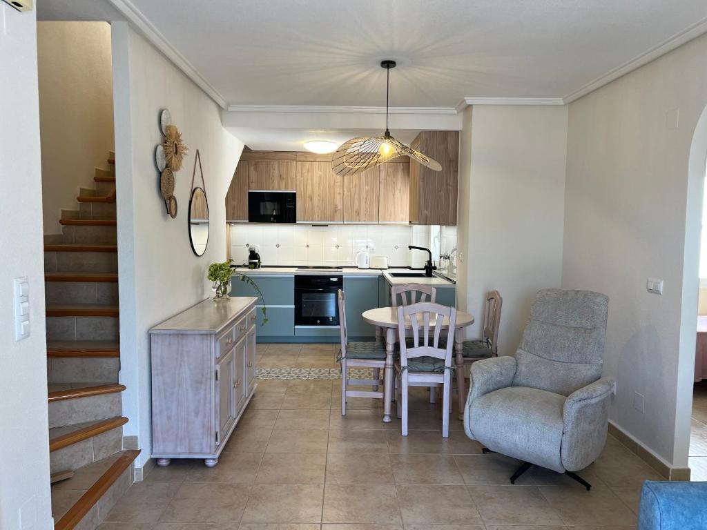 Casita Eliisa- sea views, close to the beach, pool, La Mata - 2