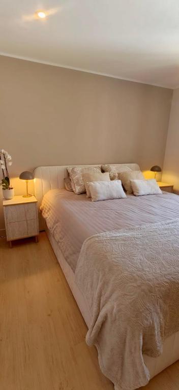 Apartment with terrace and private parking - 5
