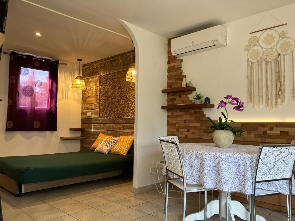 Maison avec jardin et parking privé à 300m du centre ville de porto -vecchio - 4