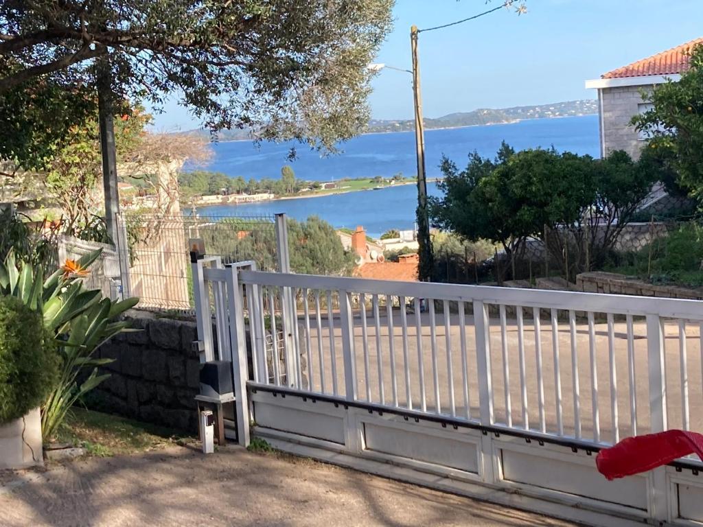 Maison avec jardin et parking privé à 300m du centre ville de porto -vecchio - 3