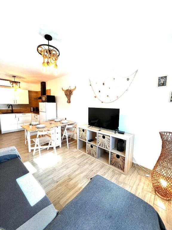 Charming 2-room air-conditioned, sea view - 1