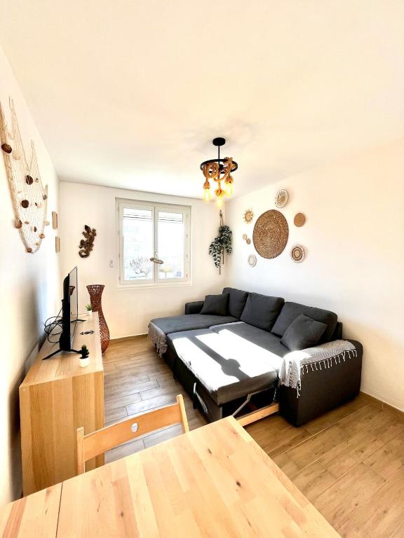 Charming 2-room air-conditioned, sea view - 3