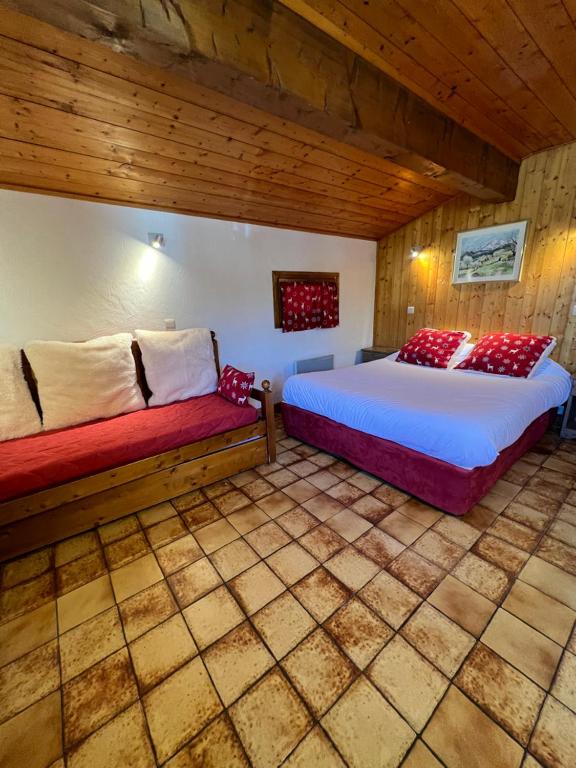 Studio Reguet, Chez Francine - 1