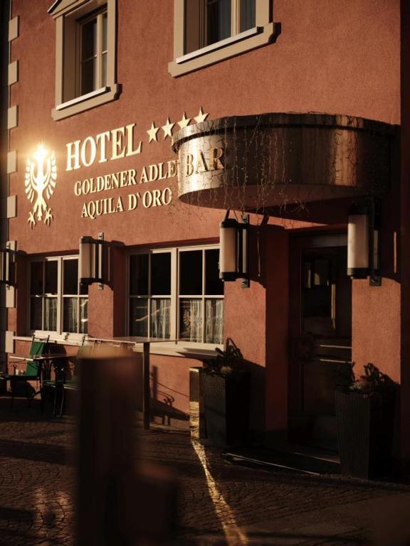 Cityhotel Goldener Adler B&B - 2