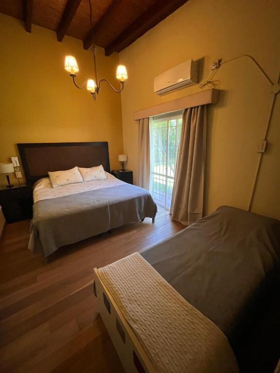 BERDINA habitación premium suite con patio de uvas,hidromasaje,kitchenette y cochera en un callejon privado del casco historico de Chacras de Coria - 3