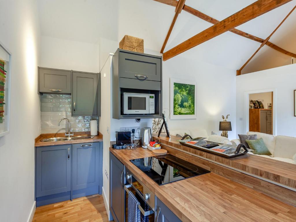 Midsummer Cottage Retreat photo 4