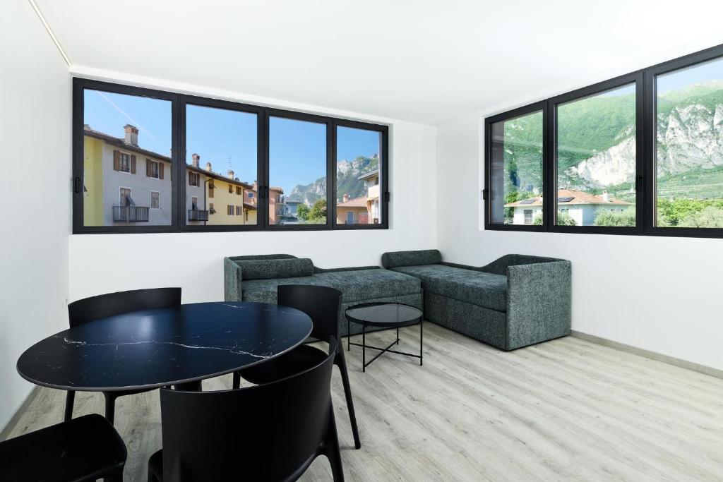 Rolly - Rooms & Restaurant - 2