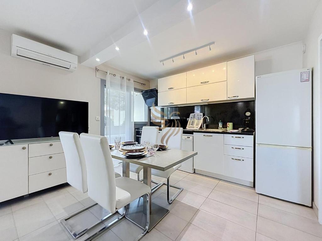 Oasis Family clim terrasse park plage 4min a pied - 5