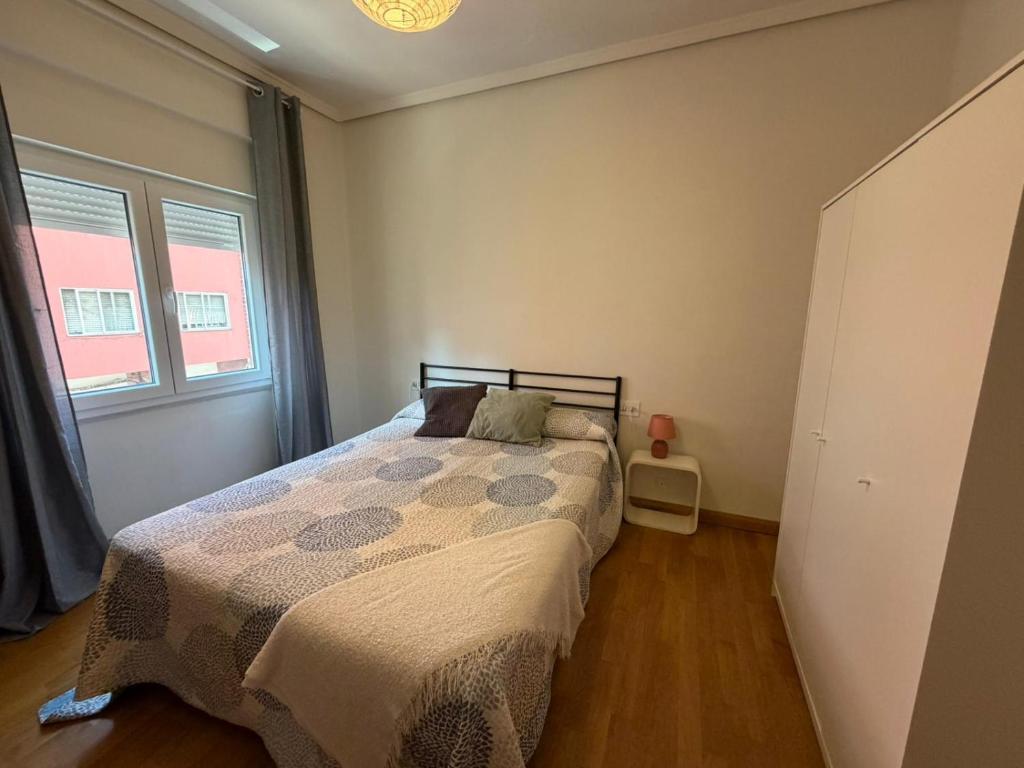 Amplia Habitación Cama Doble - 1