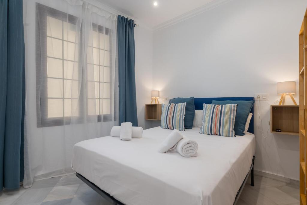 Spacious 2BD 2BTH with patio – Central and quiet - 4