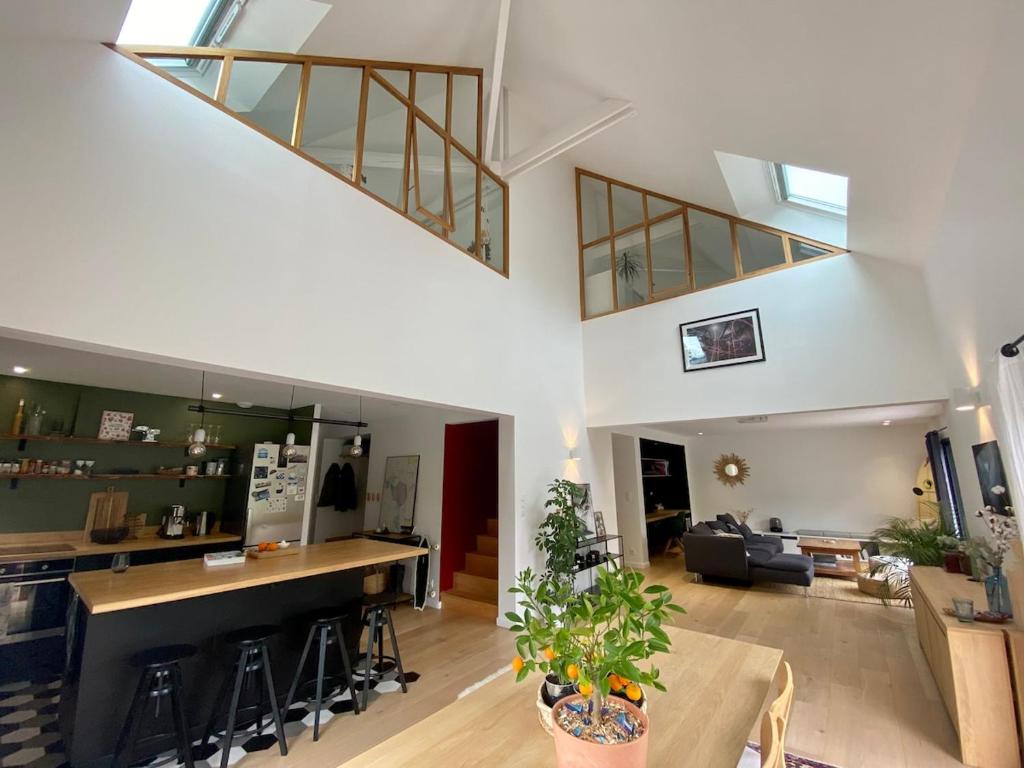 Family home with garden - 1