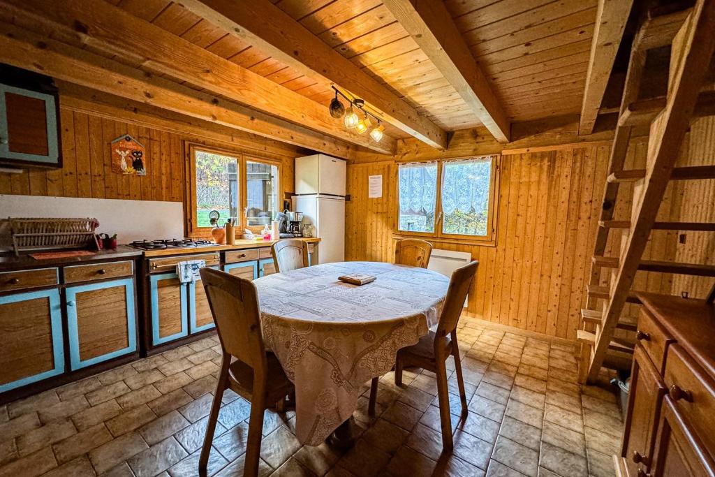 Authentic family chalet with garden in Chamonix - 4