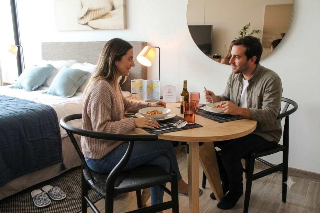 HOM I Studio frente al mall I Equipado I Wifi 1218 - 1