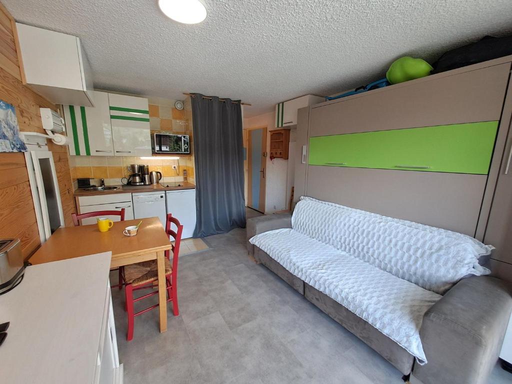 Studio moderne, centre station, terrasse sud, animaux admis - FR-1-516-194 - 4