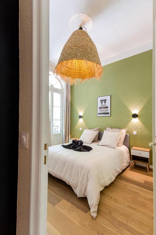 Le Riquet Haussmannien - Confort & Elégance - Climatisé - PLEIN COEUR BEZIERS - Proximité Commerces et Transports immédiat - TheWhiteGlove Services - OFFRE SPECIALE NOUVEL HEBERGEMENT - 3