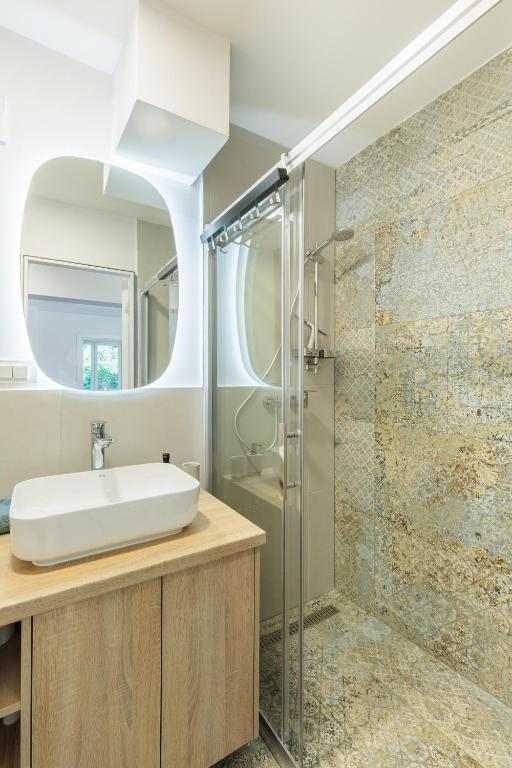Apartment Verde - Peaceful & Modern Old Town Stay - 4