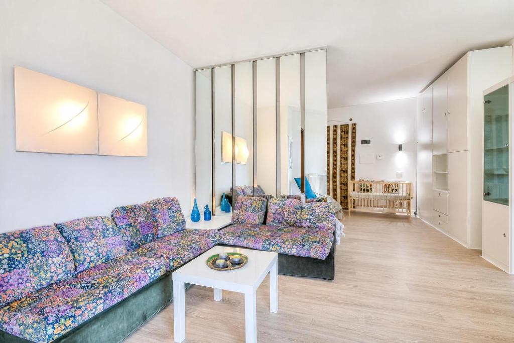 Casa Emma With Sea Glimpse Terrace - Happy Rentals - 3