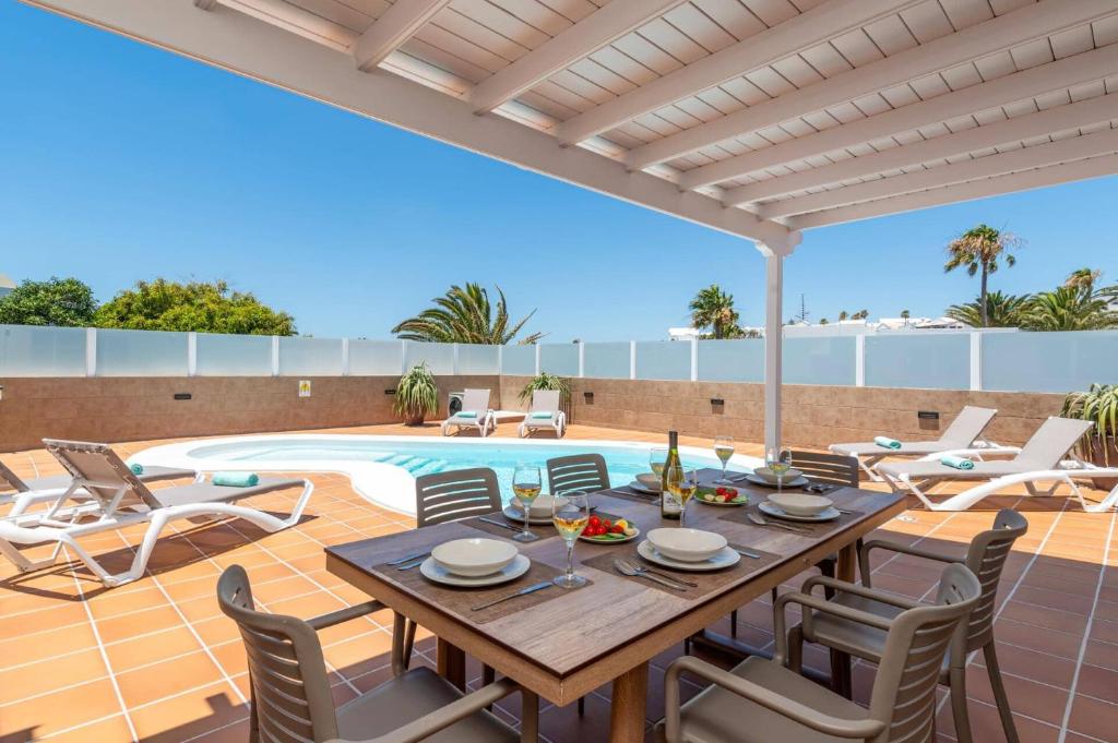 Villa Mamelo by Villa Plus - 3