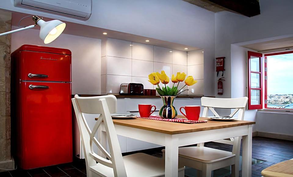 Luciano Valletta Studio - Self Catering photo