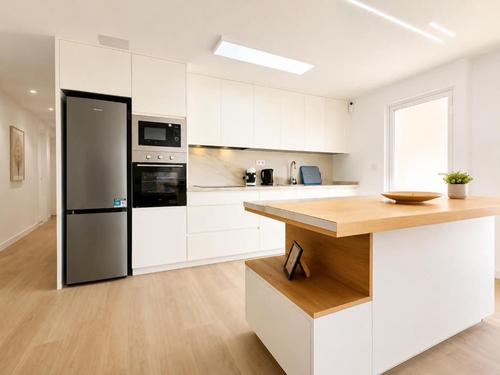 Blue Peak Apartment: Diseño Junto al Mar - 5