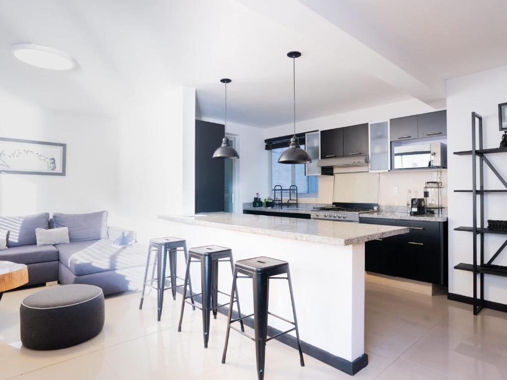 Amazing 3BR Apartment in the Heart of Roma Norte - 4