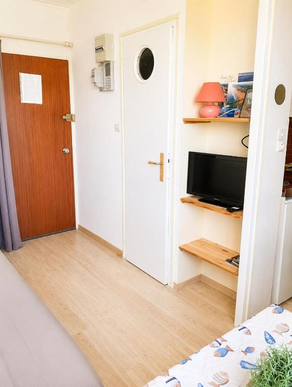Studio - Marina 6 - 37 allée des pinons - 3-1 - 4