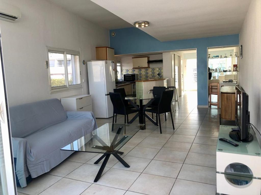 Grand appartement terrasse et vue piscine - FR-1-867-15 - 2