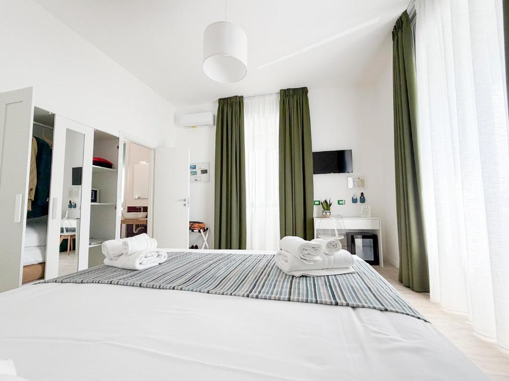 Le Camere di Paola Bed & Breakfast - 2