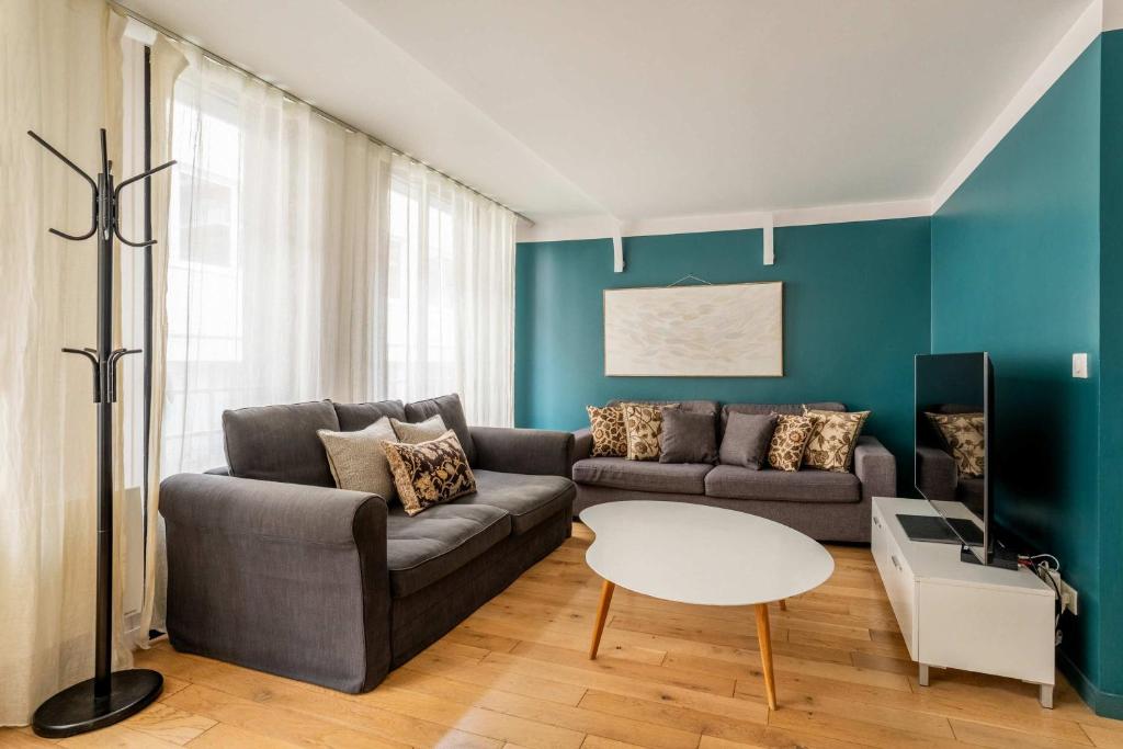 Bright & renovated 3BD for 8 guests in Le Marais! - 1
