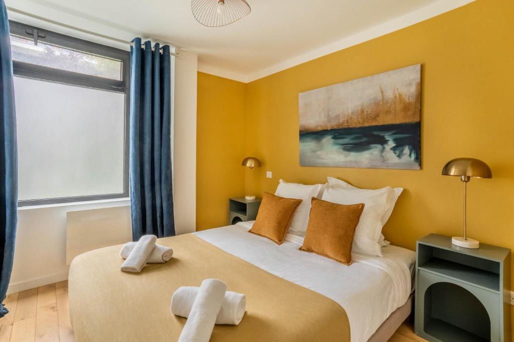 Bright & renovated 3BD for 8 guests in Le Marais! - 5
