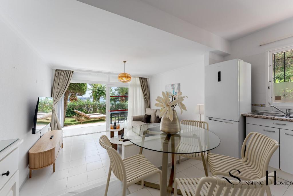 La Cala Sea & Mountain Retreat - 3