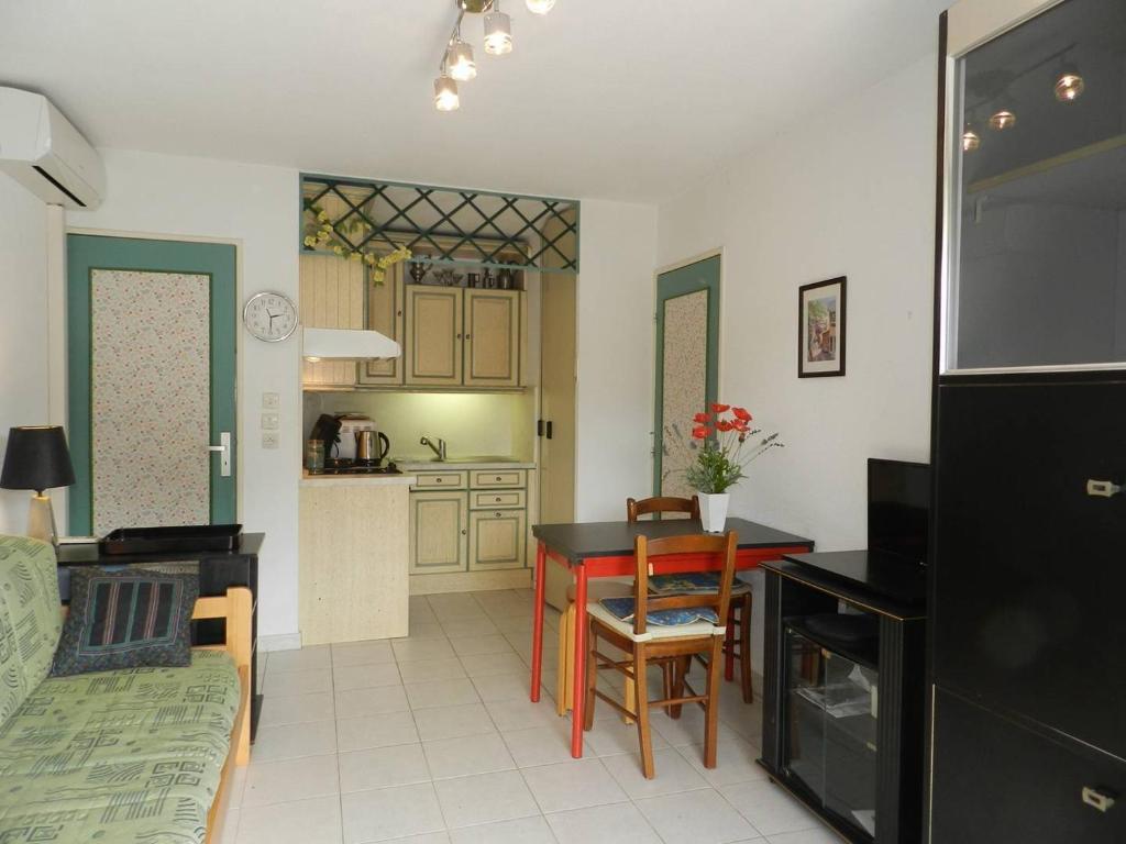 LAL150-091 Appartement 2 pièces 4 couchages avec piscine commune à LA LONDE LES MAURES - 5