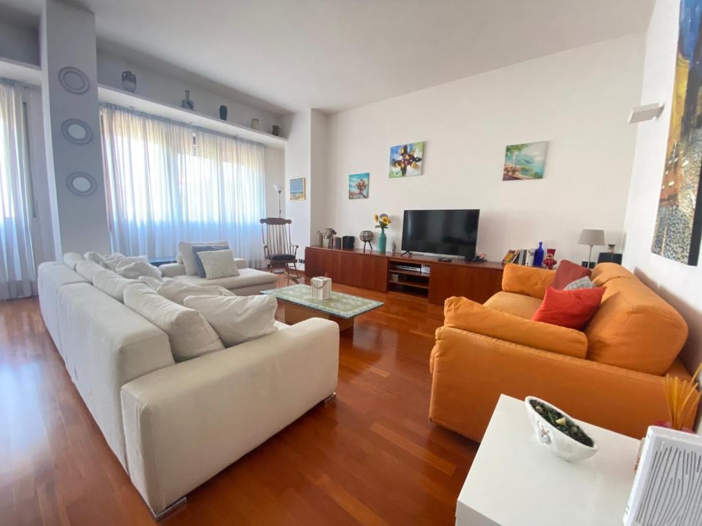 Milano Darsena Apartment, 6 guests, 2 BDR, TOP NEIGHBORHOOD, Navigli - 5