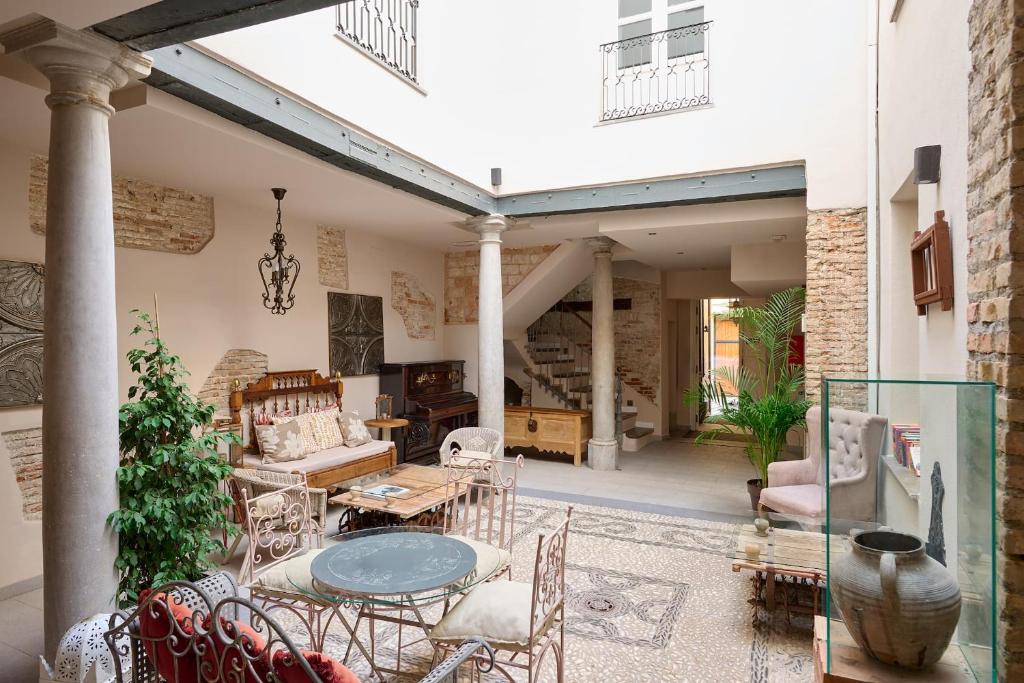 Apartamentos Luna Suites Palacio Almagra - 4