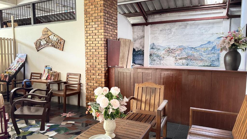 Facilities, Collection O Banwiang Guesthouse in Chiang Mai