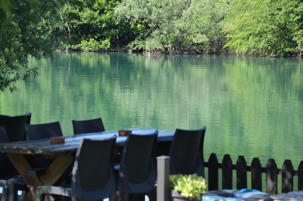 Rooms and Apartments Neron Bihac photo
