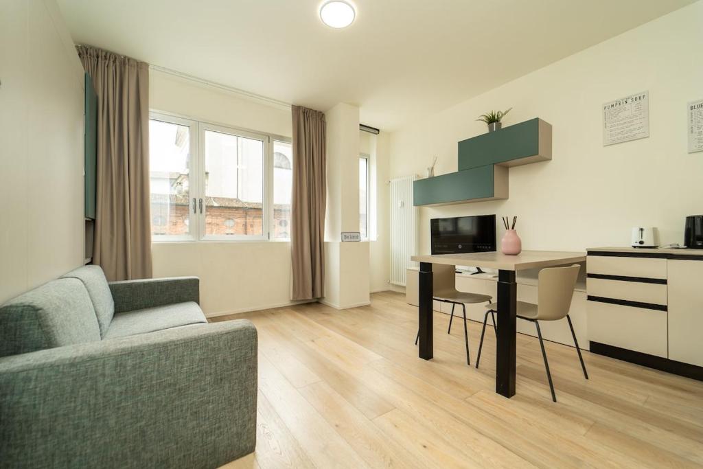 ImmobiliaRent Santa Sofia Apartment B - 2
