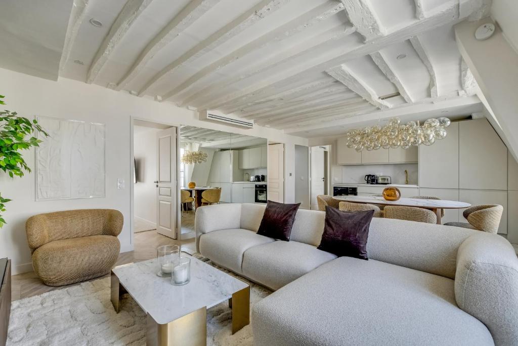 Pick A Flat's Apartment in Champs-Elysées - Rue Ponthieu - 2