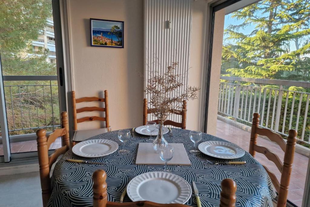 Appartement avec piscine à Mandelieu-la-Napoule - 2