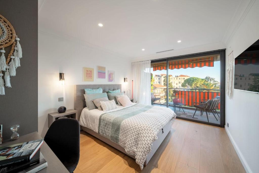 Apartment with rooftop - 2