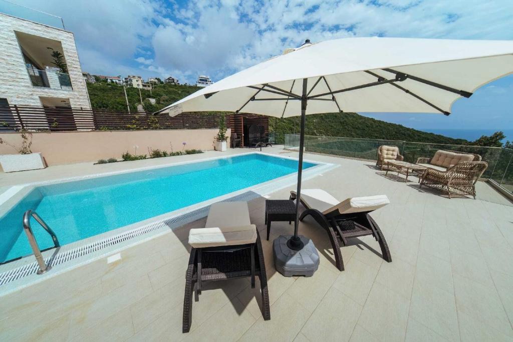 Villa Gaia – Private Pool & Sea View in Krimovica, Budva Riviera - 2