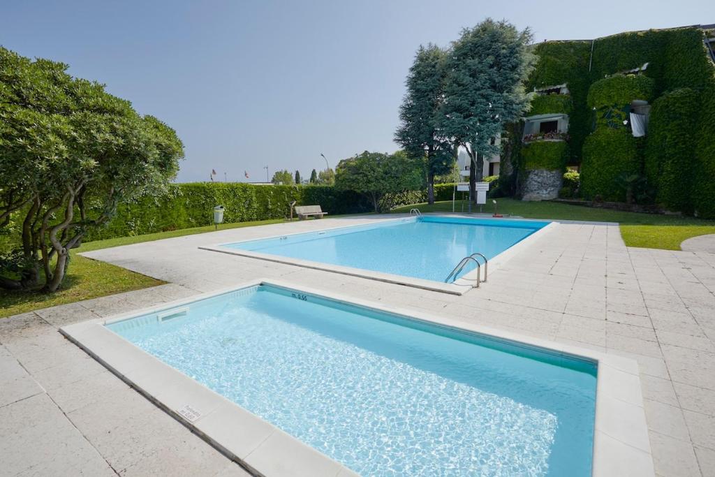 Lake view apartment - 100mt Lake - Pool, Free Parking - 5