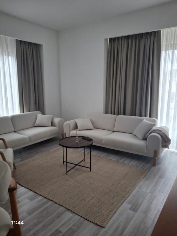PMTR Residence - 1