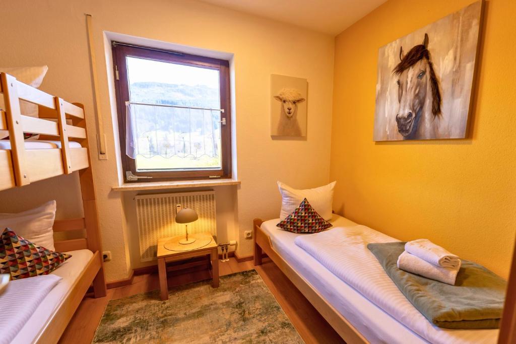 FeWo Armonie im Allgäu - Tischfußball & Dart, großer Südbalkon, gratis Erlebnisse mit Königscard - 3